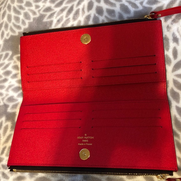 adele wallet lv